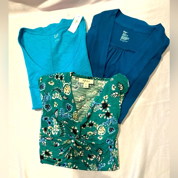 3 Tops/.Teal/Turq/Blue Autumn LightJacket/Tee/FloralPullover (Photos Measure) - Picture 3 of 12